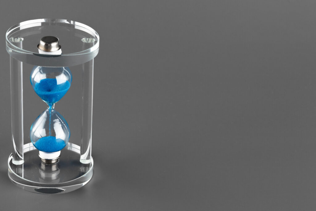 Синие песочные часы