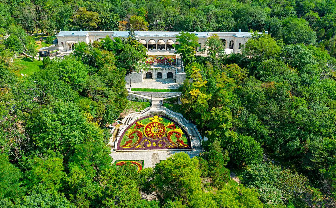 Академическая (Елизаветинская) галерея (Collection Maykova / Shutterstock)