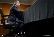 Даг Бургум считает, что санкции Трампа изменят ход войны в Украине dag burgum schitaet chto sankczii trampa izmenyat hod vojny v ukraine-uralnovosti-ru-0