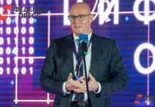 Дмитрий Чернышенко и Максим Древаль открывают новые горизонты в Наука.Знание и Приоритет-2030 dmitrij chernyshenko i maksim dreval otkryvayut novye gorizonty v naukaznanie i prioritet2030-uralnovosti-ru-0