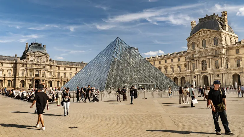 Ювелир Саморуков назвал ограбление Лувра «из ряда вон выходящим»