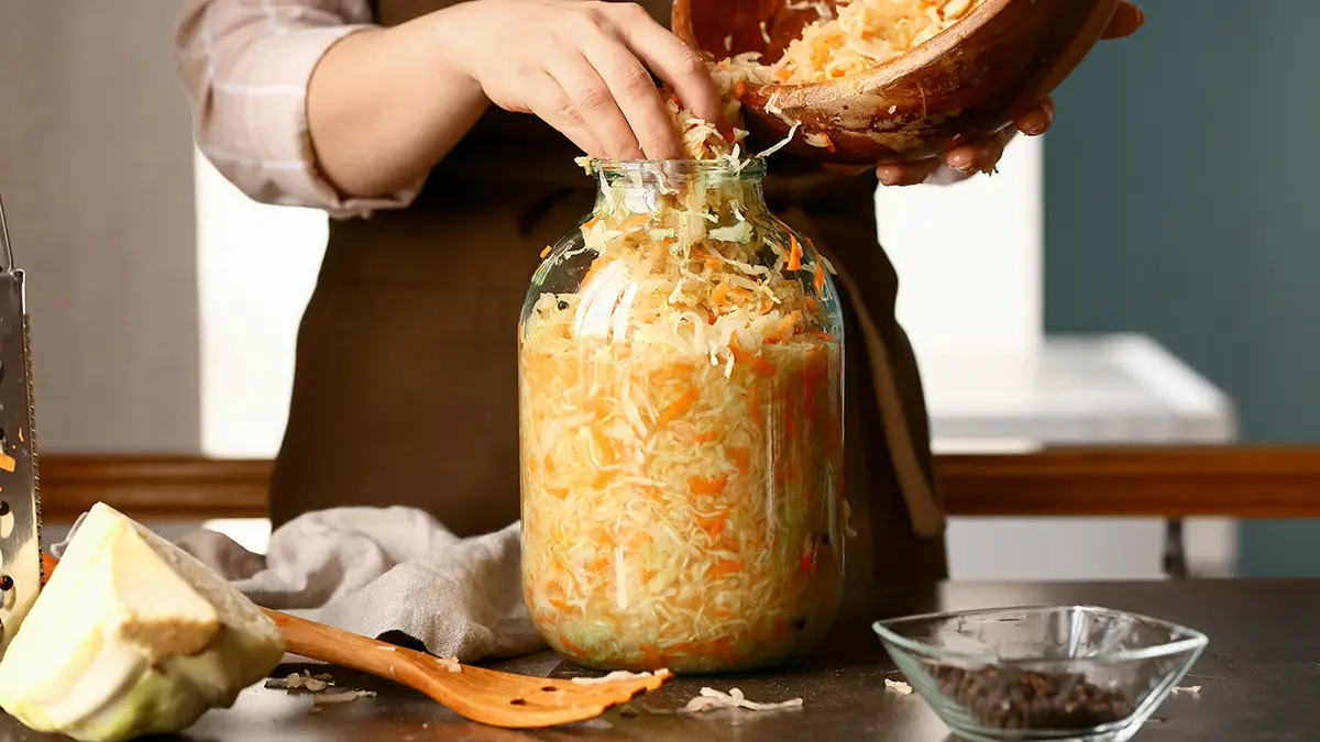 Как правильно квасить и хранить капусту, чтобы не отравиться