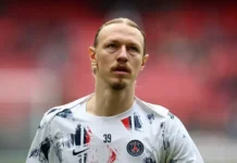 Матвей Сафонов восхищён французским шансоном в ПСЖ! matvej safonov voshishhyon franczuzskim shansonom v pszh-uralnovosti-ru-0