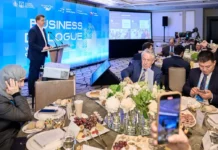 moskva aktivno ukreplyaet otnosheniya s oae i gosudarstvami persidskogo zaliva-uralnovosti-ru-0