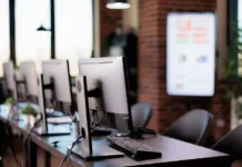 Оптимистичный взгляд ИТ-компаний России на кадровые изменения и текучесть optimistichnyj vzglyad itkompanij rossii na kadrovye izmeneniya i tekuchest-uralnovosti-ru-0