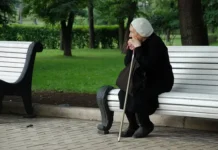 Свежие данные Росстата о пенсиях и зарплатах в России с мнениями SuperJob svezhie dannye rosstata o pensiyah i zarplatah v rossii s mneniyami -uralnovosti-ru-0