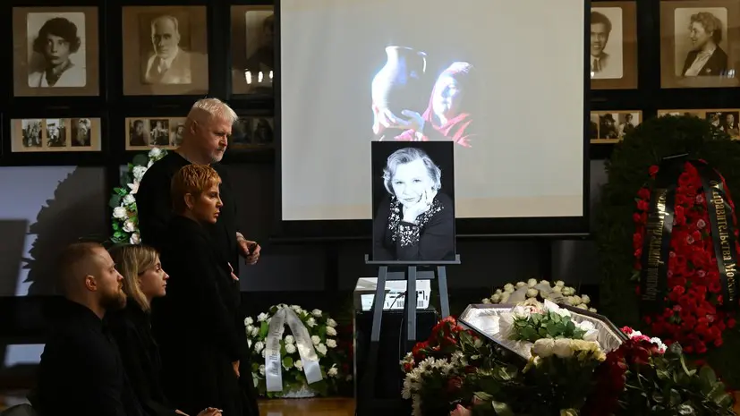 «Мастерски владела профессией, играла ярко и талантливо»: Путин выразил соболезнования в связи со смертью Нины Гуляевой