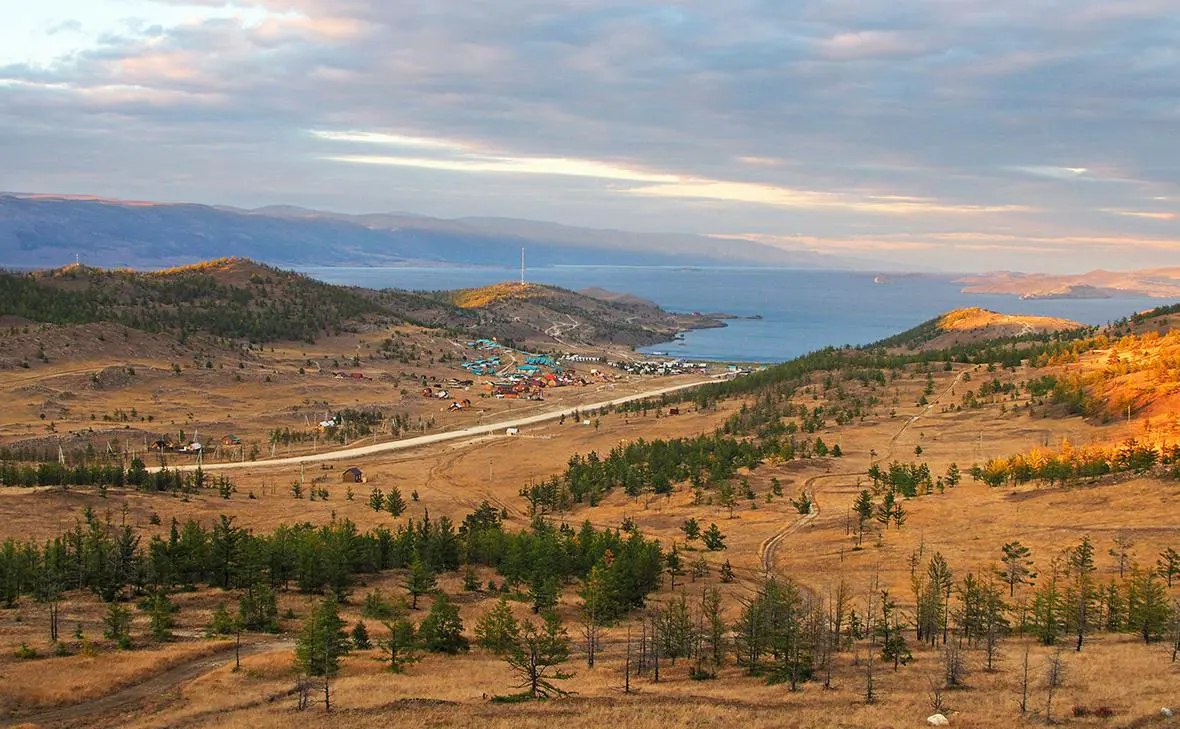 Озеро Байкал (Роман Храмовник / ТАСС)