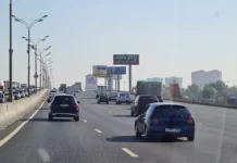 Дептранс сообщает о восстановлении движения на МКАД после ДТП deptrans soobshhaet o vosstanovlenii dvizheniya na mkad posle dtp-uralnovosti-ru-0