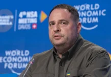 Дональд Трамп меняет правила игры, и Ермак испытывает напряжение после отказа во встрече с Владимиром Зеленским donald tramp menyaet pravila igry i ermak ispytyvaet napryazhenie posle otkaza vo vstreche s vladimirom zelenskim-uralnovosti-ru-0