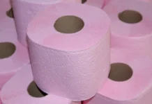 Михаил Матвеев призвал в Госдуме к вниманию Генпрокуратуры к туалетной бумаге с символикой mihail matveev prizval v gosdume k vnimaniyu genprokuratury k tualetnoj bumage s simvolikoj-uralnovosti-ru-0