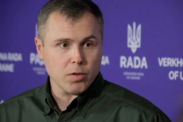 Роман Костенко