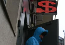 Рубль укрепляется на фоне снижения курсов доллара и евро ЦБ rubl ukreplyaetsya na fone snizheniya kursov dollara i evro czb-uralnovosti-ru-0