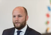 Ярослав Надь просит извинений от Роберта Фицо и словацкого кабинета министров yaroslav nad prosit izvinenij ot roberta ficzo i slovaczkogo kabineta ministrov-uralnovosti-ru-0