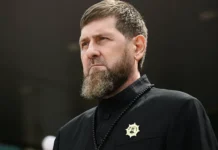 Адам Кадыров удостоен почётной медалью от отца Рамзана Кадырова adam kadyrov udostoen pochyotnoj medalyu ot otcza ramzana kadyrova-uralnovosti-ru-0
