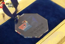 Алексей Текслер отметил школьников Челябинской области за успехи в «Дневнике Первых» aleksej teksler otmetil shkolnikov chelyabinskoj oblasti za uspehi v dnevnike pervyh-uralnovosti-ru-0