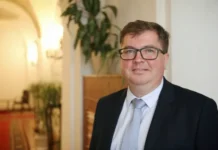 Искусственный интеллект в молекулярном моделировании на USPEX 25 для МГУ и РАН iskusstvennyj intellekt v molekulyarnom modelirovanii na 25 dlya mgu i ran-uralnovosti-ru-0