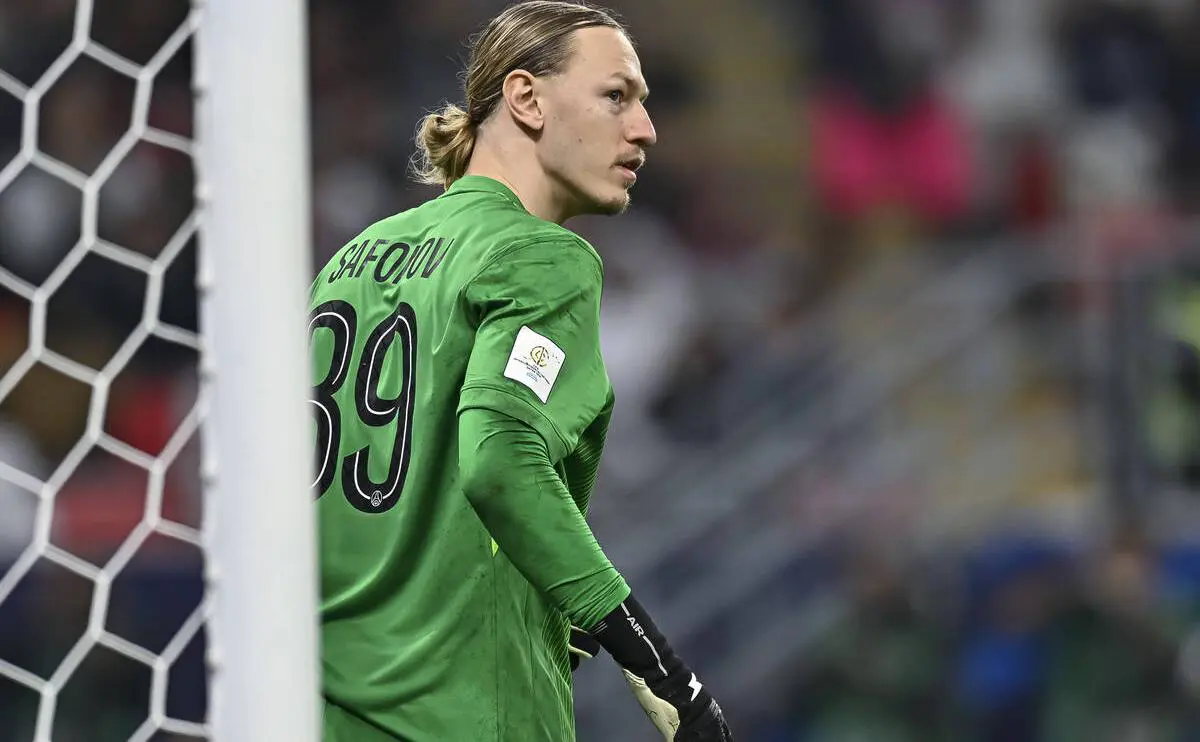 Матвей Сафонов (IMAGO / NOUSHAD THEKKAYIL / Global Look Press)