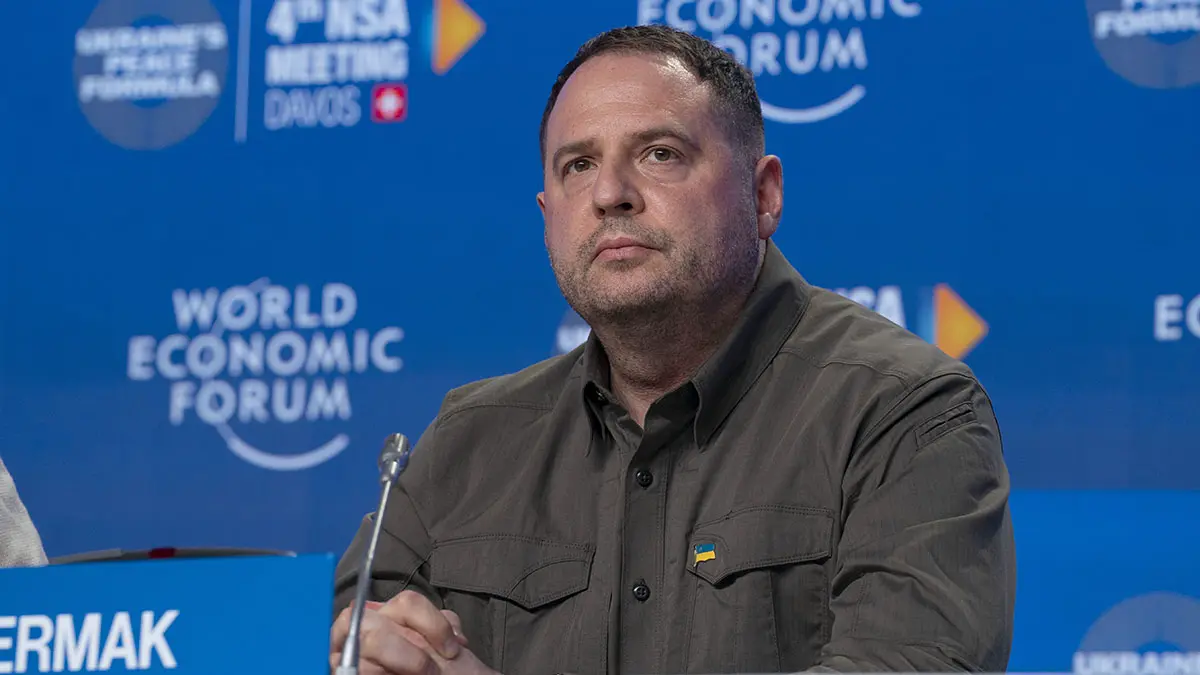 Соратник Зеленского рассказал, что у Ермака нашли много оккультных предметов