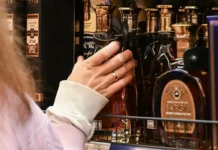 В России вырастут МРЦ на водку, бренди и коньяк, что изменит для покупателей v rossii vyrastut mrcz na vodku brendi i konyak chto izmenit dlya pokupatelej-uralnovosti-ru-0