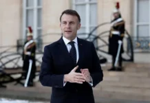 Эммануэль Макрон встретил возвращение Лорана Винатье после помилования emmanuel makron vstretil vozvrashhenie lorana vinate posle pomilovaniya-uralnovosti-ru-0