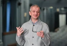 Госдума поддерживает МХАТ по кандидатуре Константина Богомолова gosduma podderzhivaet mhat po kandidature konstantina bogomolova-uralnovosti-ru-0