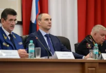 Денис Паслер и Сергей Зайцев обсудили вызовы в Свердловской области denis pasler i sergej zajczev obsudili vyzovy v sverdlovskoj oblasti-uralnovosti-ru-0