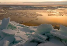 МЧС России спасает рыбаков на Сахалине и в Ленобласти: Финский залив mchs rossii spasaet rybakov na sahaline i v lenoblasti finskij zaliv-uralnovosti-ru-0