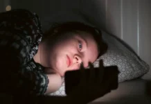 Татьяна Шилова и Ирина Крашкина о влиянии смартфона на сон tatyana shilova i irina krashkina o vliyanii smartfona na son-uralnovosti-ru-0