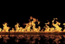 БПЛА ВСУ нарушили спокойствие – пожар на нефтебазе в Тихорецке bpla vsu narushili spokojstvie pozhar na neftebaze v tihoreczke-uralnovosti-ru-0