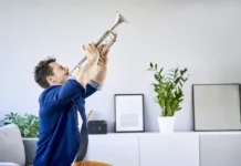 Елена Богданова и Константин Крохин о ремонте, законе о тишине elena bogdanova i konstantin krohin o remonte zakone o tishine-uralnovosti-ru-0