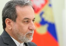 Аббас Аракчи и Владимир Путин в Петербурге: диалог Ирана и РФ растет abbas arakchi i vladimir putin v peterburge dialog irana i rf rastet-uralnovosti-ru-0