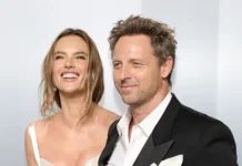 Алессандра Амбросио и Бак Палмер обсуждают помолвку в Instagram alessandra ambrosio i bak palmer obsuzhdayut pomolvku v -uralnovosti-ru-0