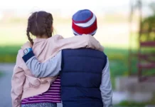 Дуэт Львова-Белова и Мелания Трамп! Чьи дети возвращаются в Европу? duet lvovabelova i melaniya tramp chi deti vozvrashhayutsya v evropu-uralnovosti-ru-0