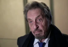 errol mask voshishhen rossiyanami i obratilsya k nim-uralnovosti-ru-0