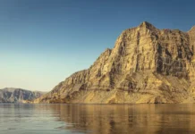 Французский корабль вновь идет через Ормузский пролив franczuzskij korabl vnov idet cherez ormuzskij proliv-uralnovosti-ru-0