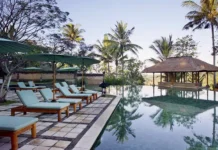 Турист из Австралии с женой пострадали во время инцидента на Бали turist iz avstralii s zhenoj postradali vo vremya inczidenta na bali-uralnovosti-ru-0