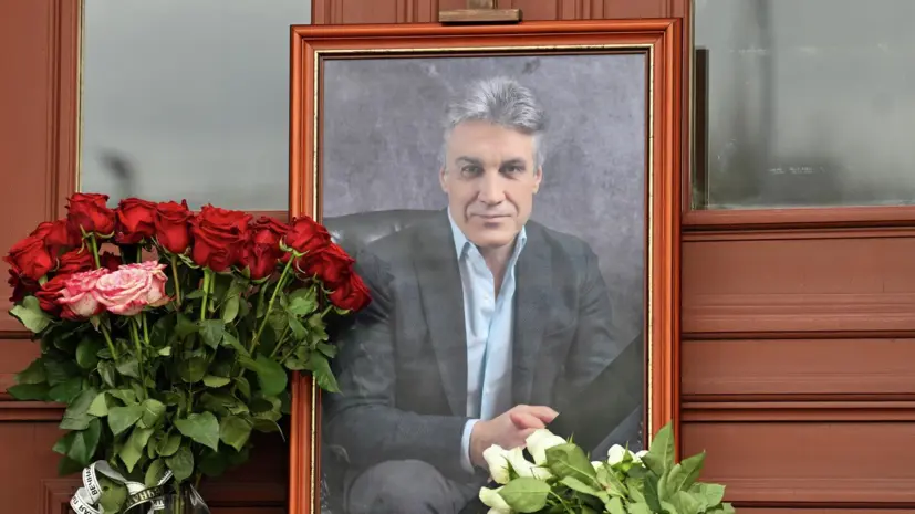 Путин прислал венок на прощание с Алексеем Пимановым