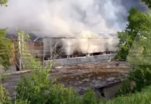 Пожар на складе пластмасс в Набережных Челнах потушен МЧС без жертв pozhar na sklade plastmass v naberezhnyh chelnah potushen mchs bez zhertv-uralnovosti-ru-0