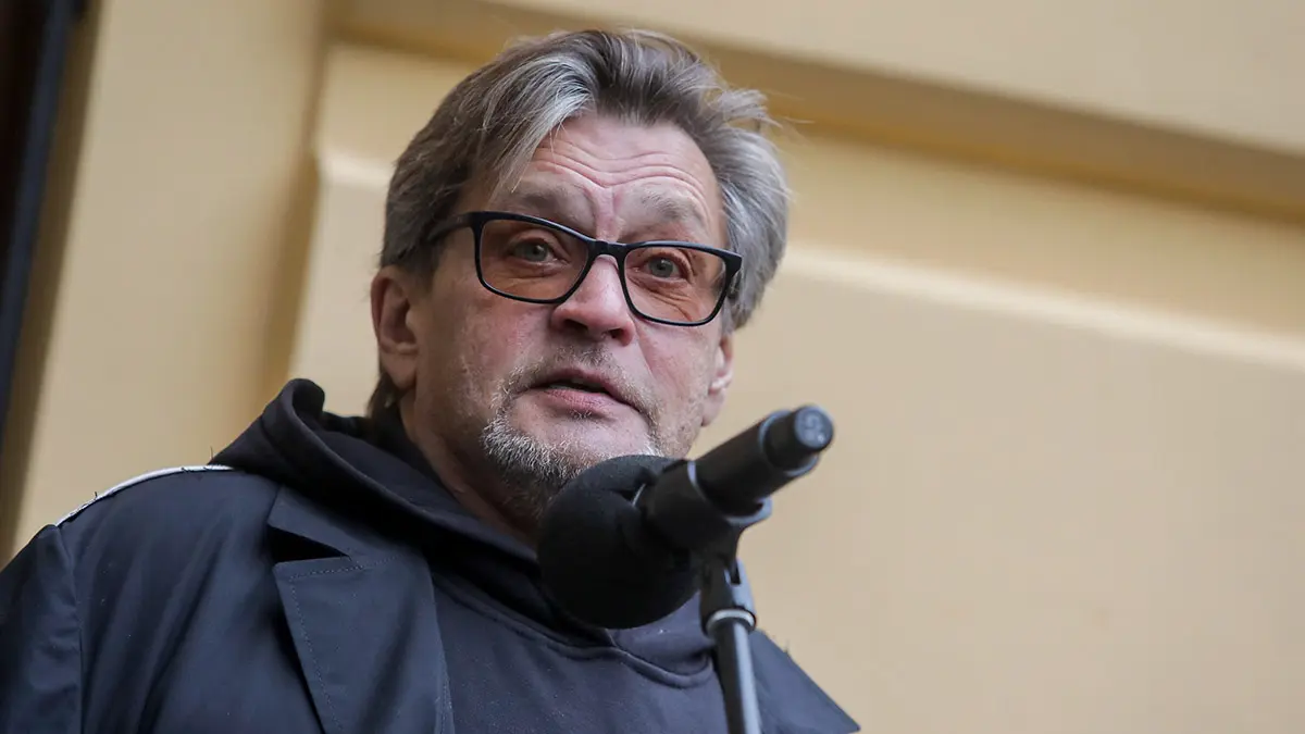 Домогаров показал редкие кадры с четвертой женой, которая младше его на 22 года