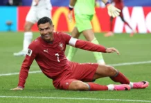 dzhanni infantino pozdravil krishtianu ronaldu s rekordom fifa na chm-uralnovosti-ru-0