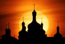 grigorij karasin rossiya gotova pomoch kievopecherskoj lavre-uralnovosti-ru-0