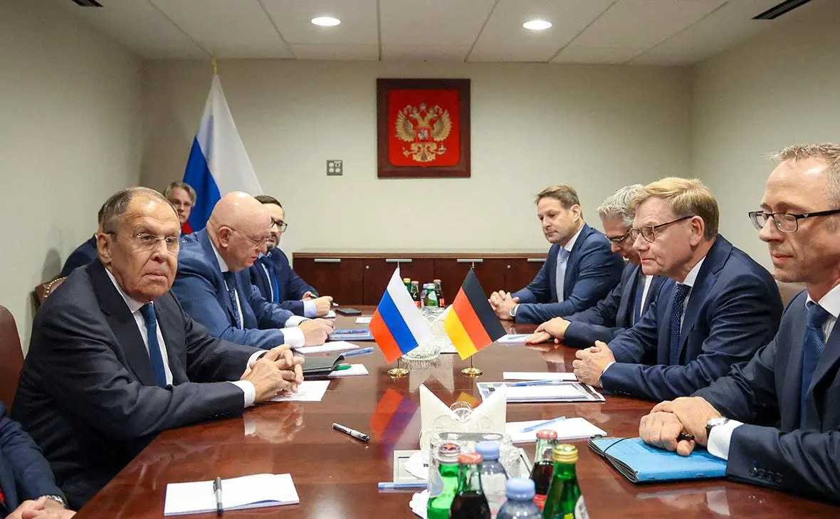 Сергей Лавров и Йоханн Вадефуль (Russian Foreign Ministry / Reuters)