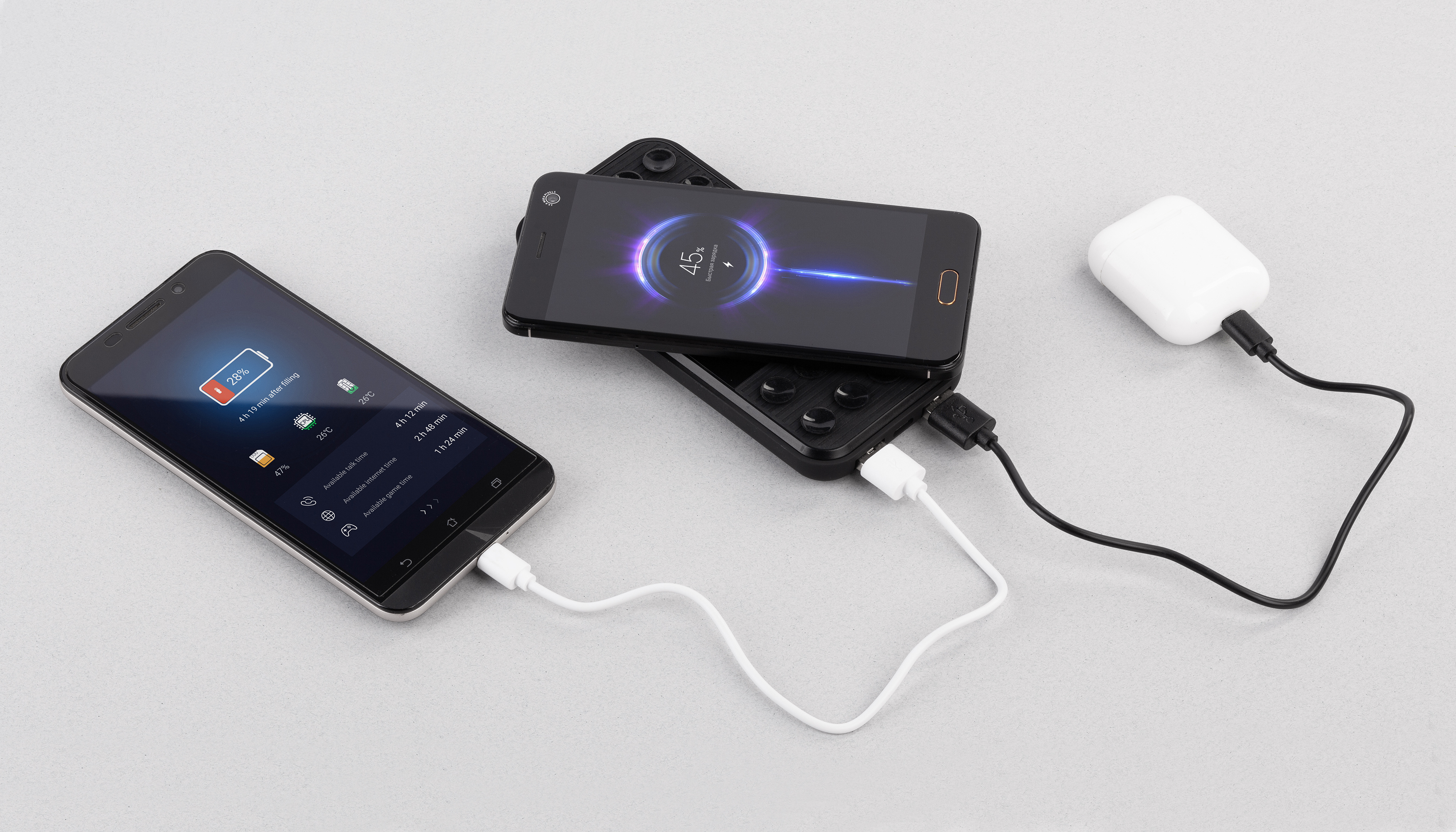 Беспроводное зарядное устройство "Sticky SOFTTOUCH", 10000 mAh с подсветкой логотипа и присосками, цвет черный