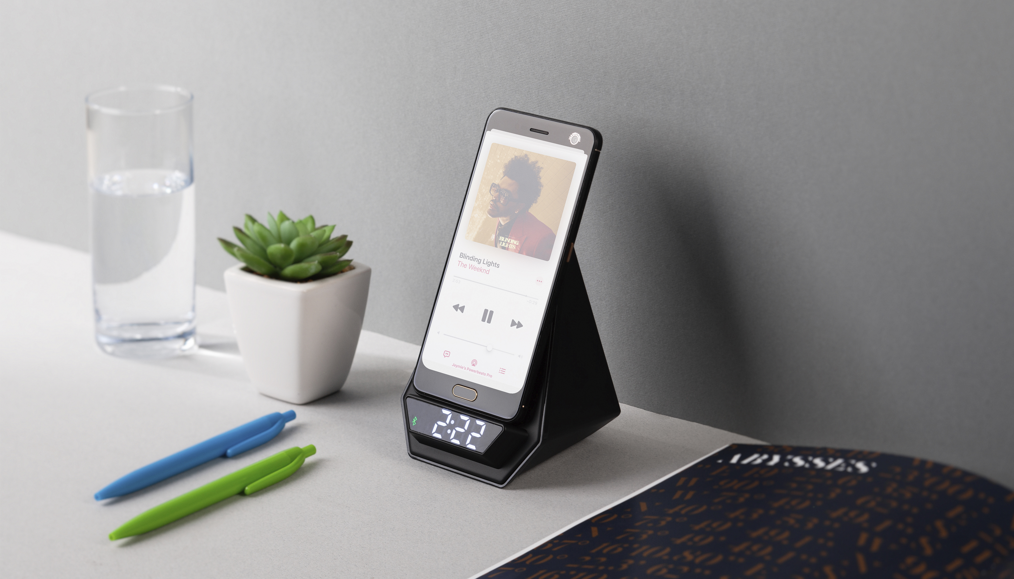 Настольная Bluetooth колонка (3Вт) "Smart Pyramid" с часами и беспроводным (15W) зарядным устройством, с подсветкой логотипа, цвет черный
