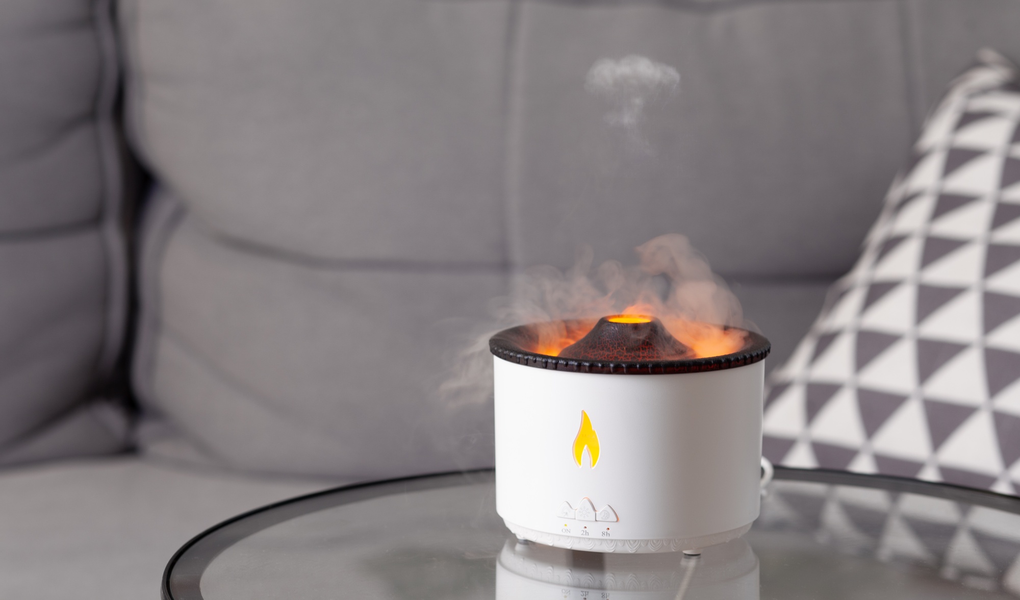 Увлажнитель воздуха "Smart Volcano"с пультом ДУ,  функцией ароматерапии и интерьерной подсветкой, цвет белый с черным