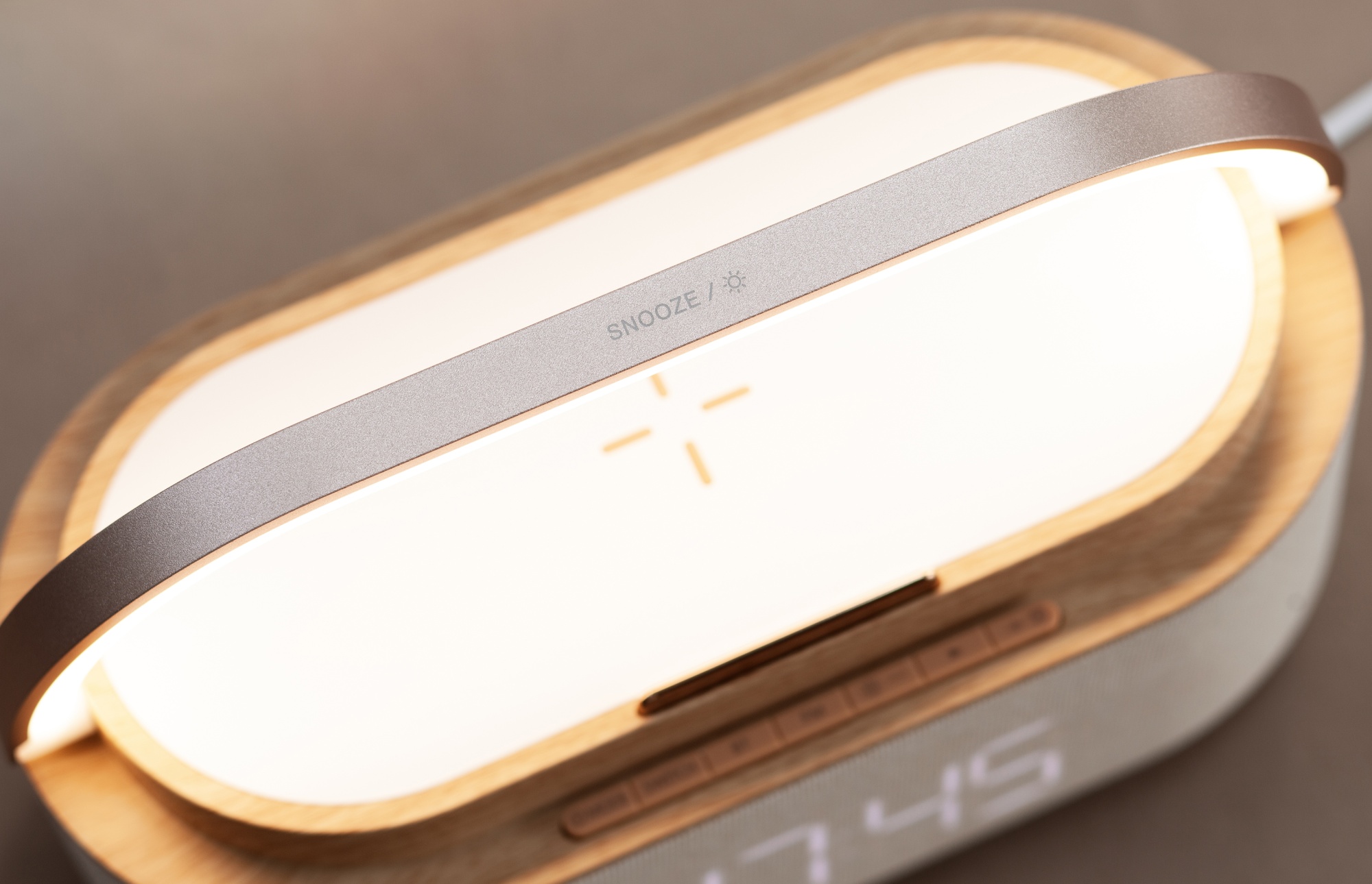 Bluetooth стерео-колонка "Smart Band" 10Вт (2х5Вт) с беспроводным (15W) ЗУ, лампой, часами, FM радио, цвет бежевый