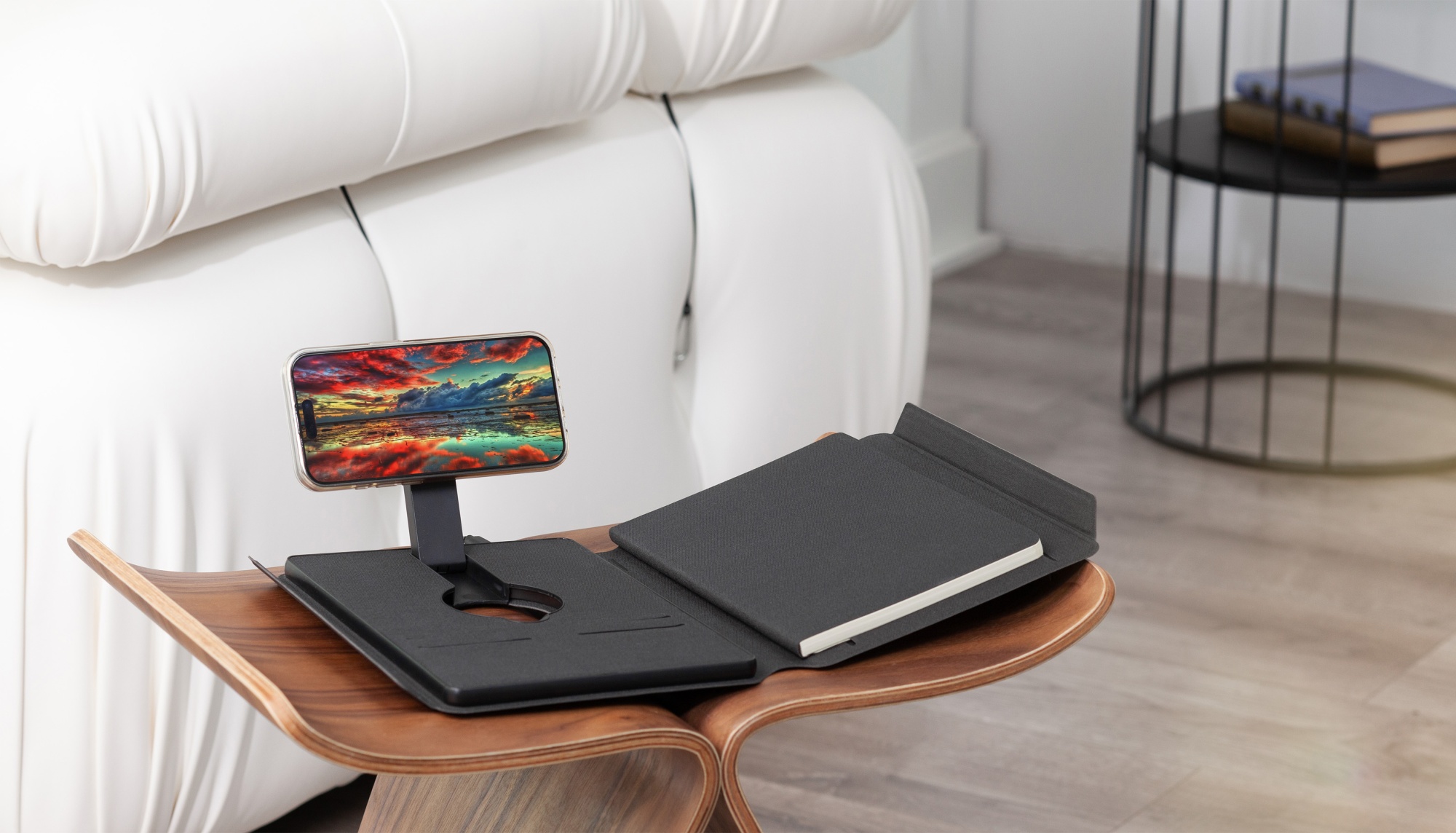 Папка А5 с беспроводным (10W) зарядным устройством 5000 mAh, с MagSafe и блокнотом, цвет черный