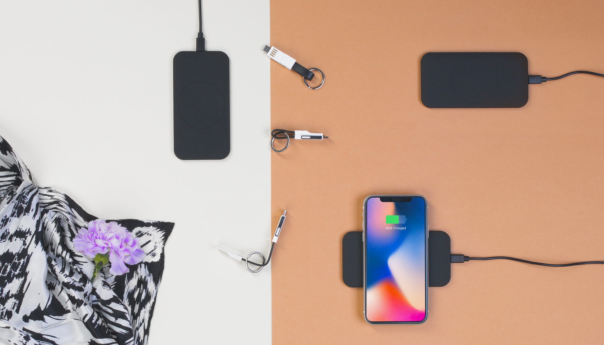 Настольное беспроводное зарядное устройство "Slim SOFTTOUCH", цвет черный