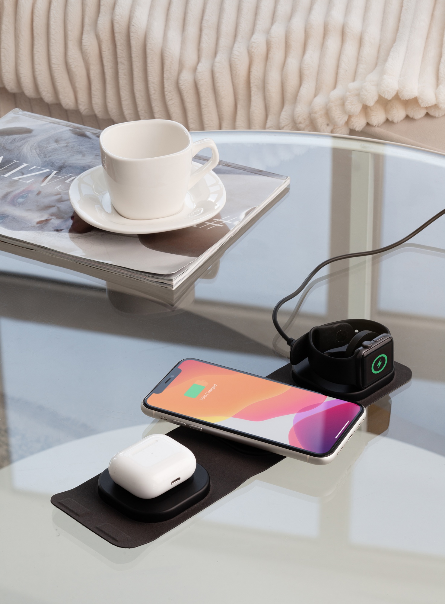 Складная беспроводная (15W) зарядная станция "Magic Case" с MagSafe для смартфона, часов и наушников, цвет черный